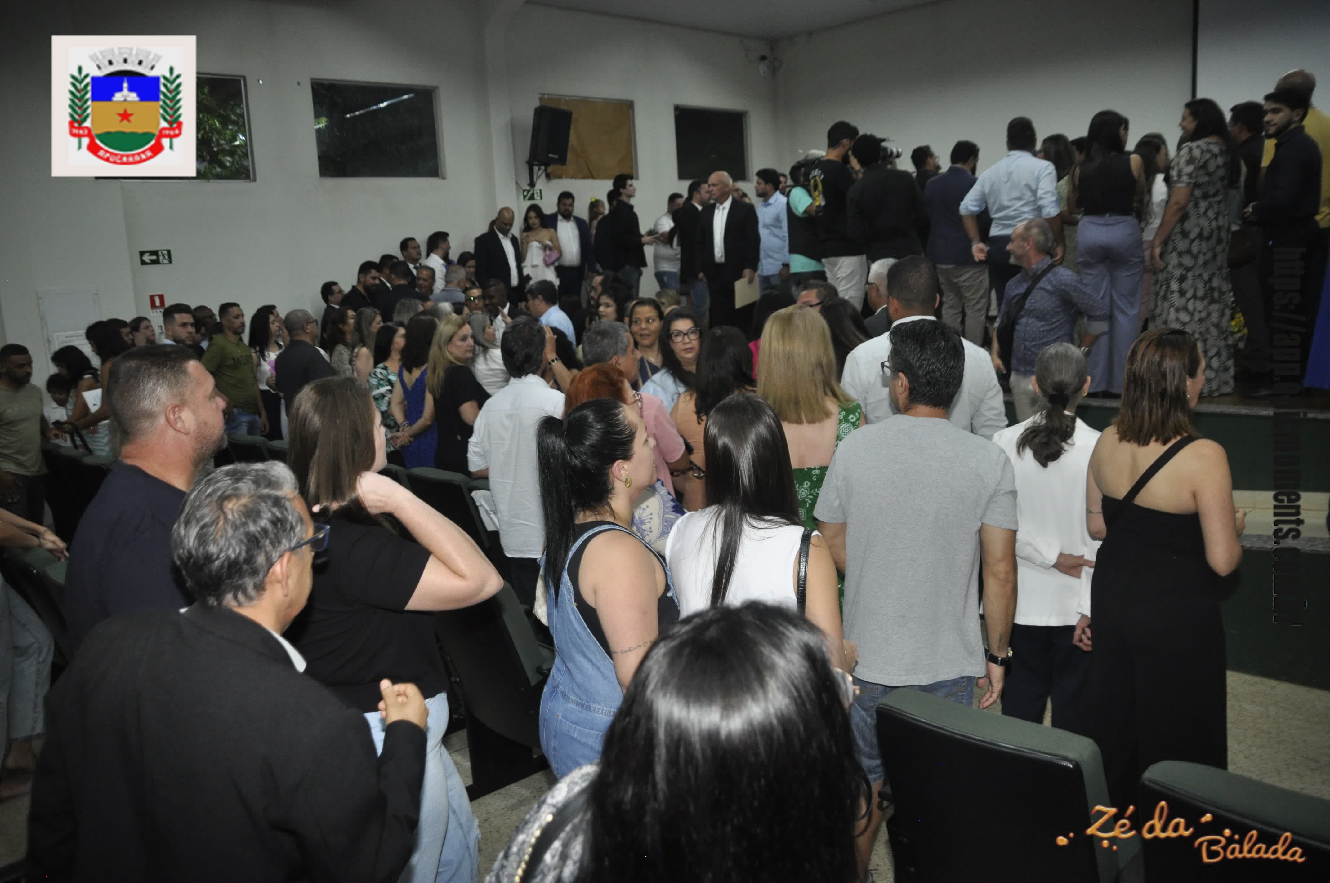 Foto fb312910-bd5e-48c6-9e04-3c9e4b5f5b06