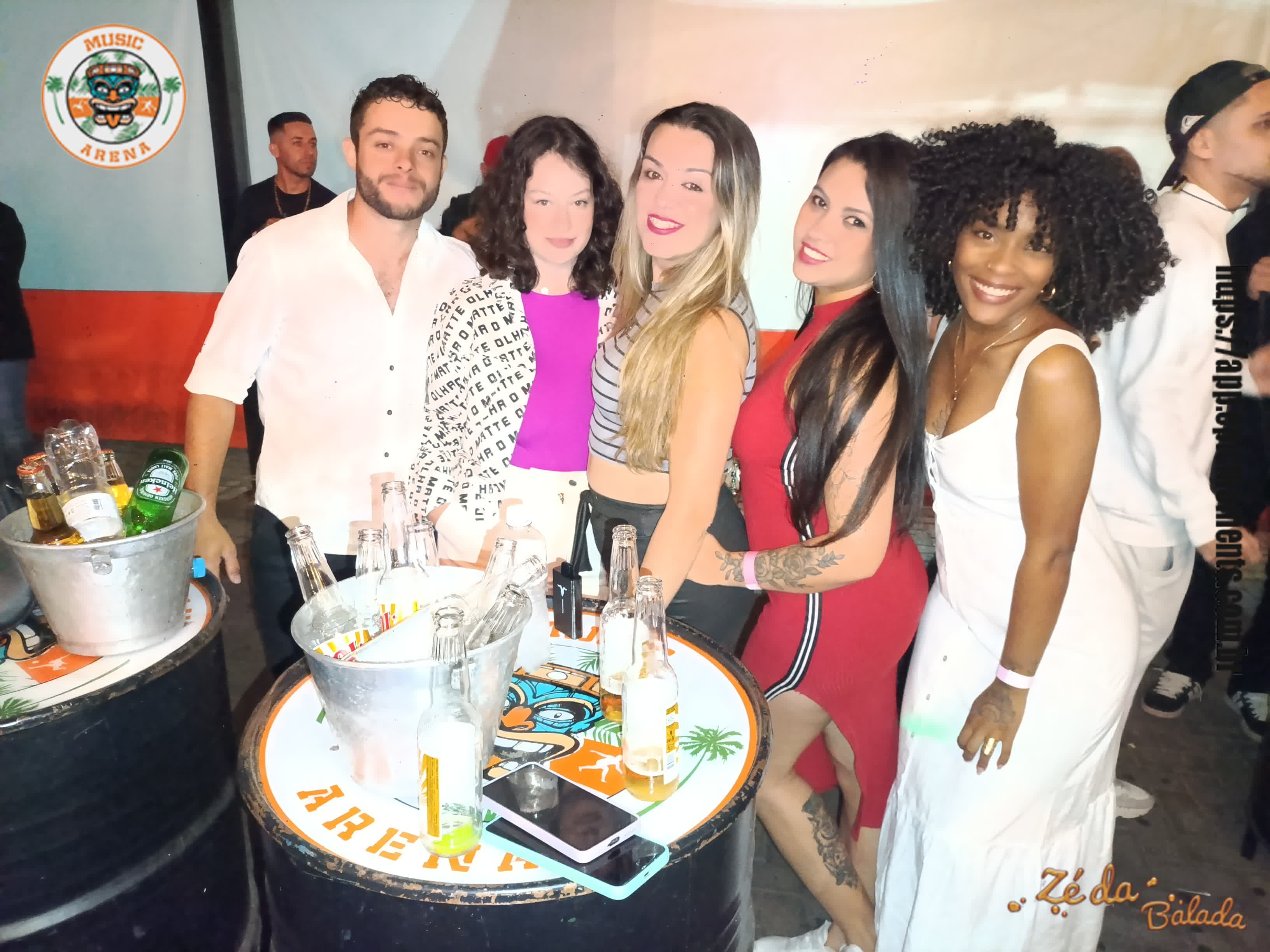 Foto ebc267e3-522b-4b2d-9d38-ed3dd4b4066d