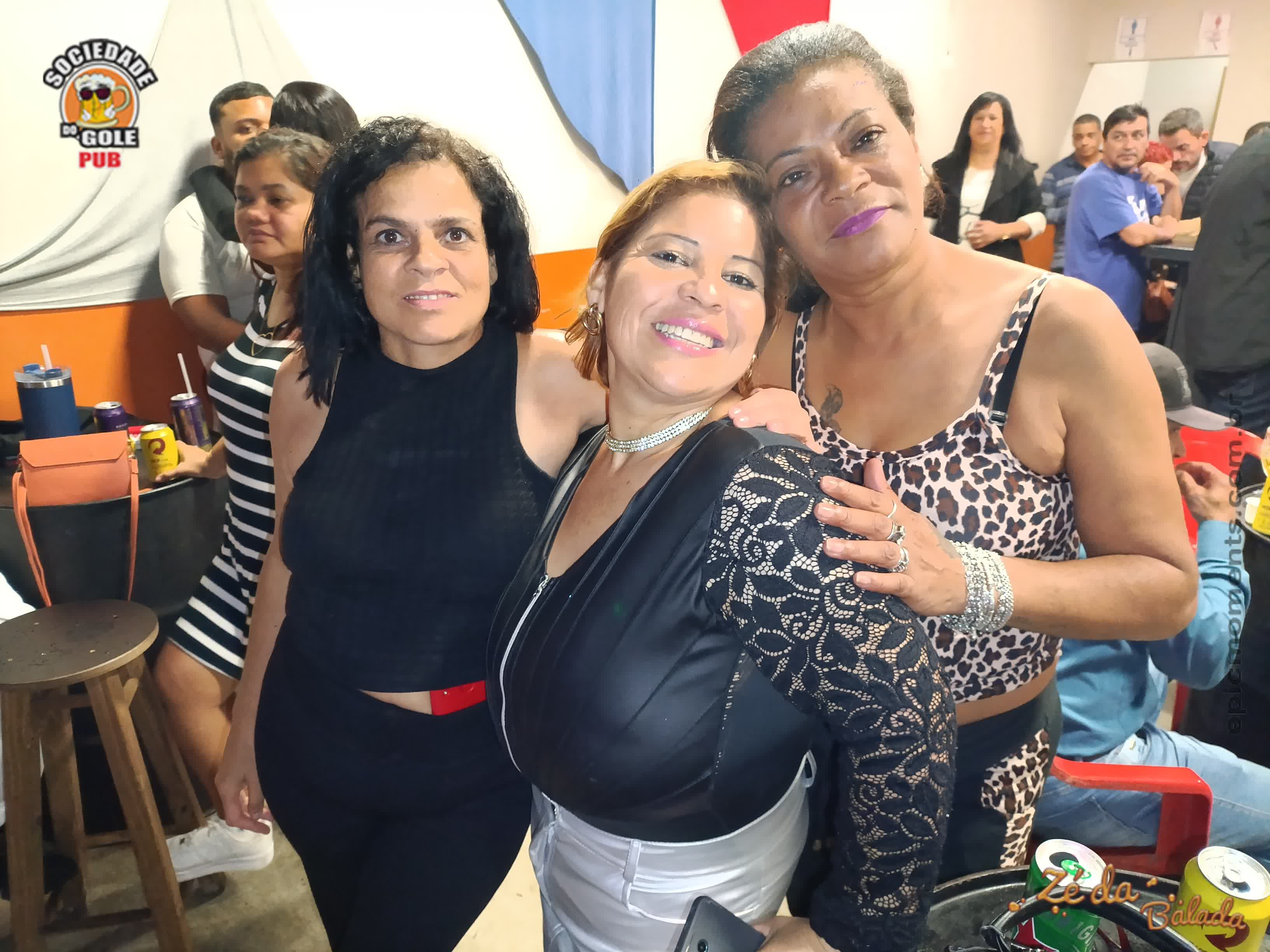 Foto ac481728-e90a-42fe-b674-ac0e0e8bacc6