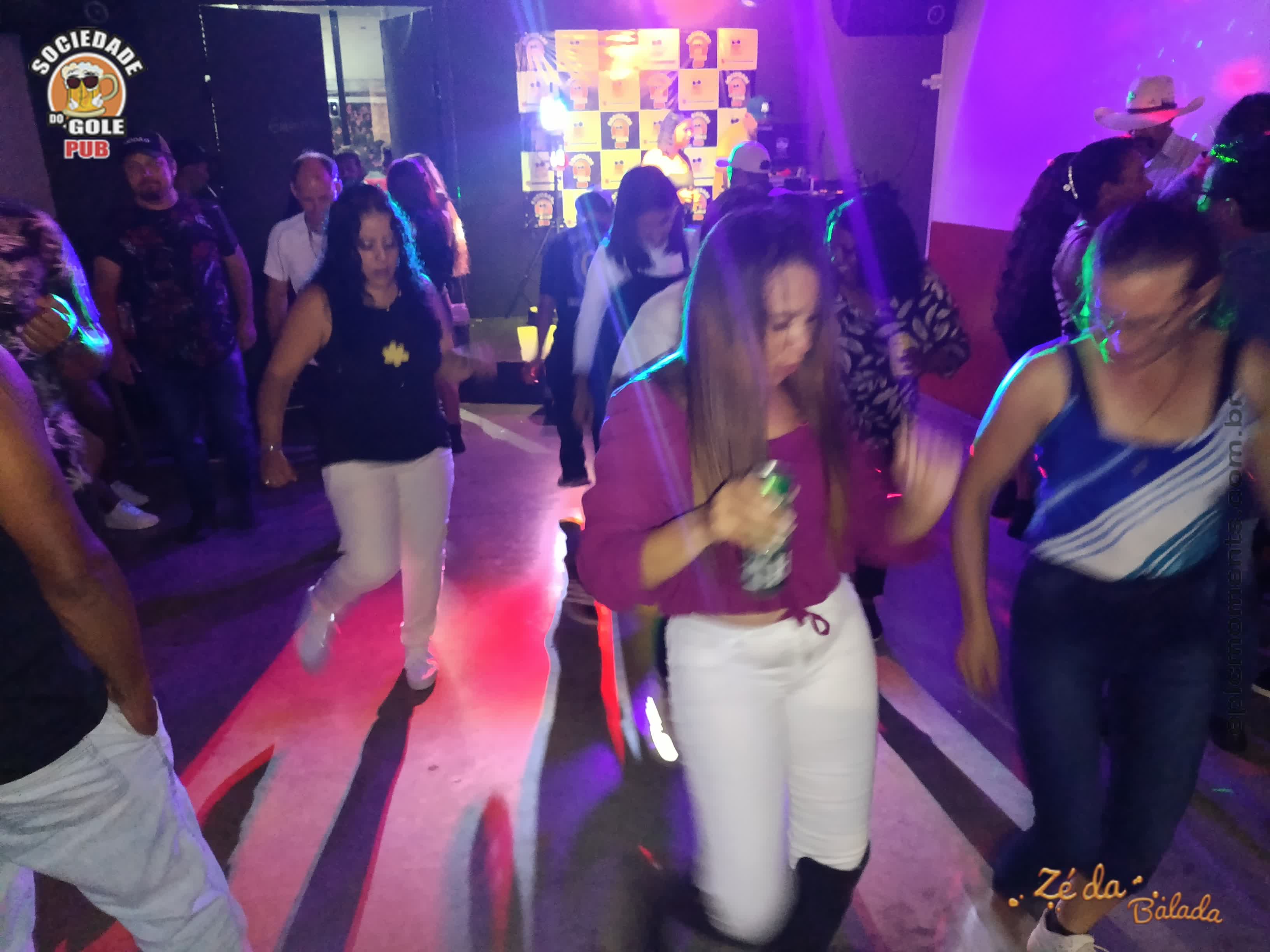 Foto bb85f16a-8606-46f2-9442-4032093a8f27
