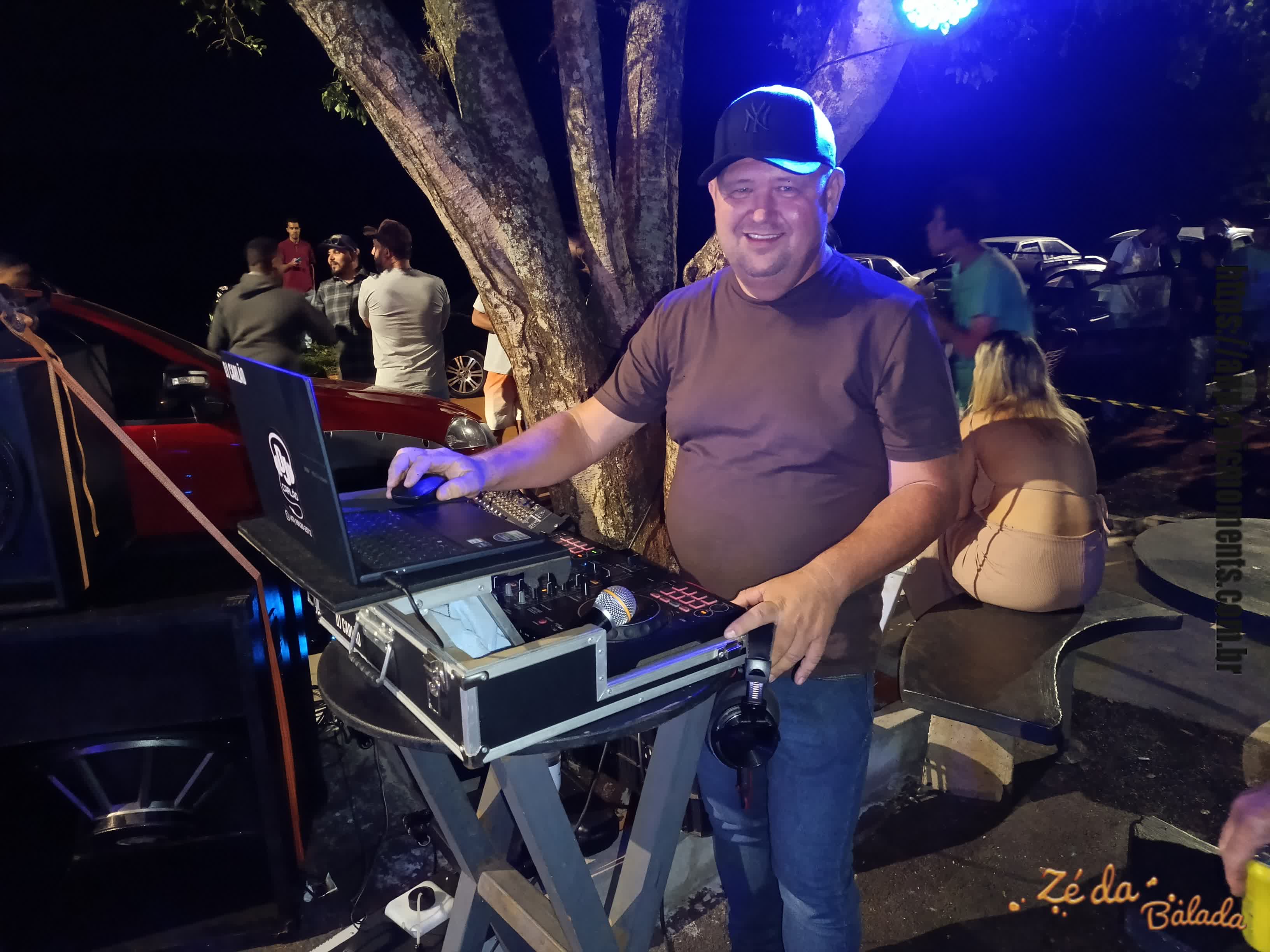 Foto bb1aef2e-e3db-452d-8238-a54369cb9bde