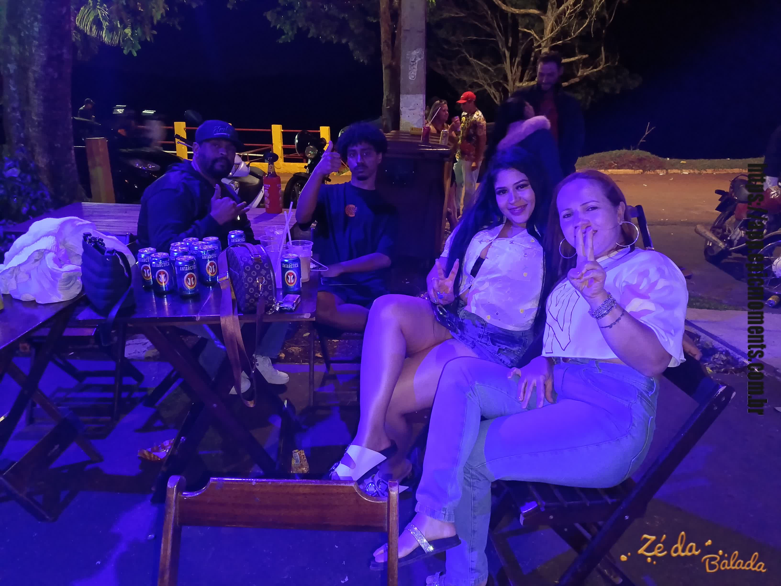 Foto 0f97b661-6a3f-4bc8-a7a4-9bd13a4b2a99