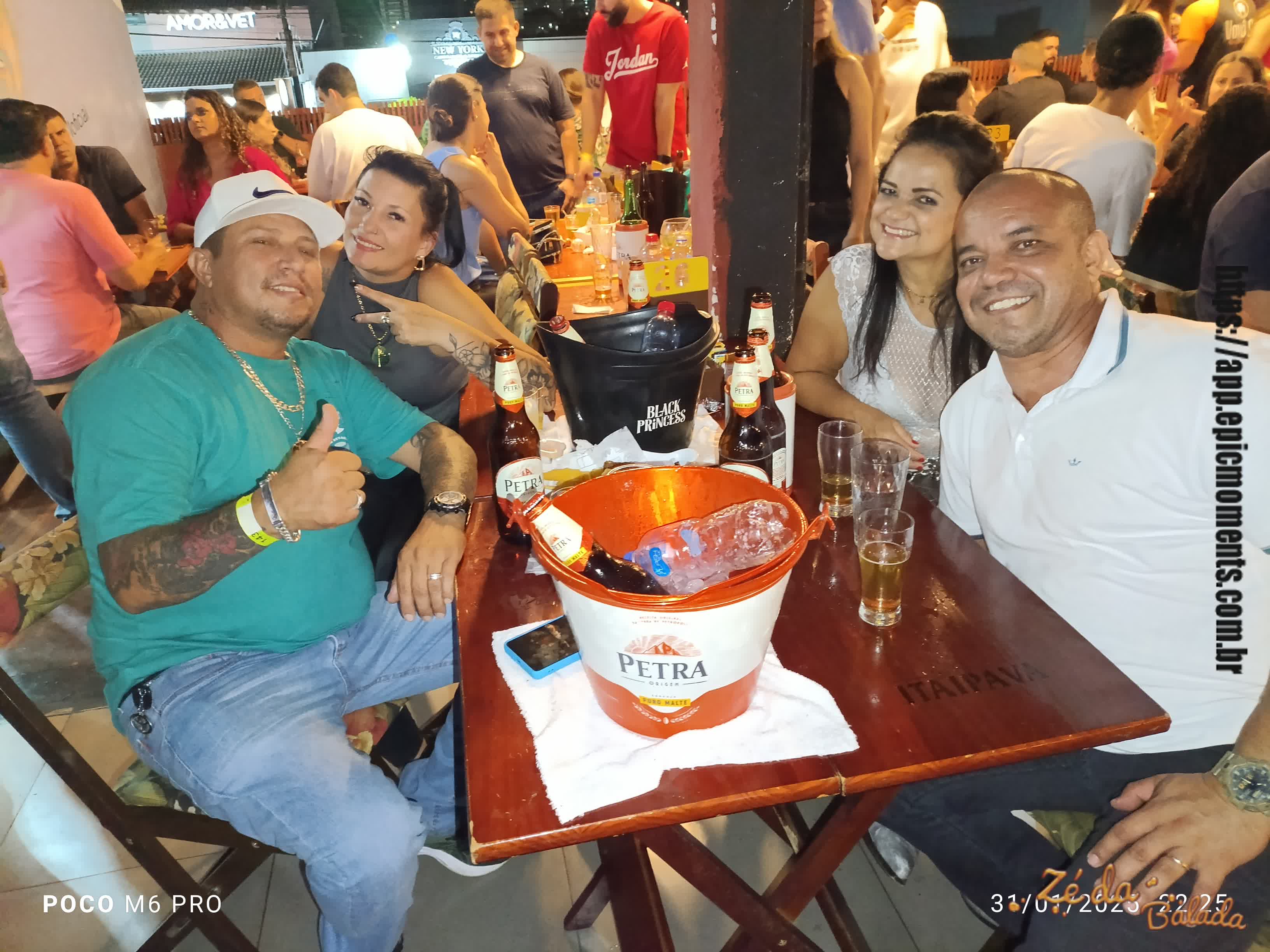 Foto 83e1cd55-3e56-4e1b-933a-28d08dafe965