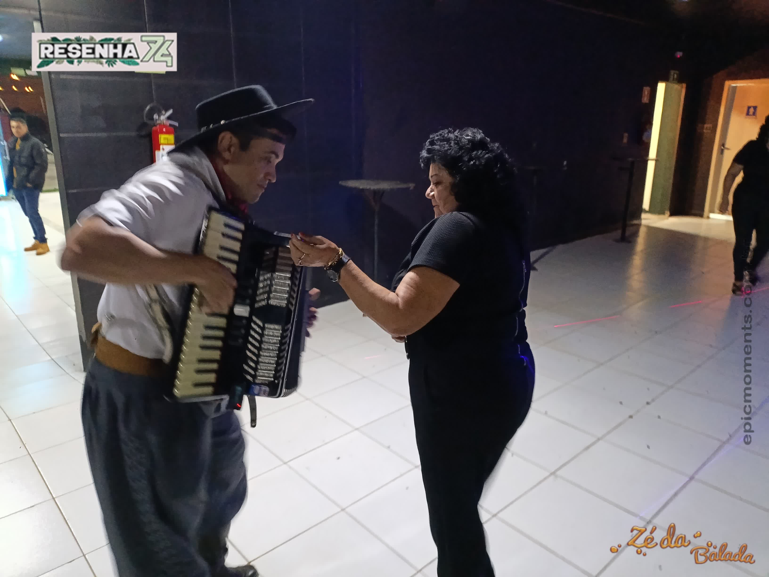 Foto d2ea3dff-3355-4782-b76d-1f7b9c3103ab