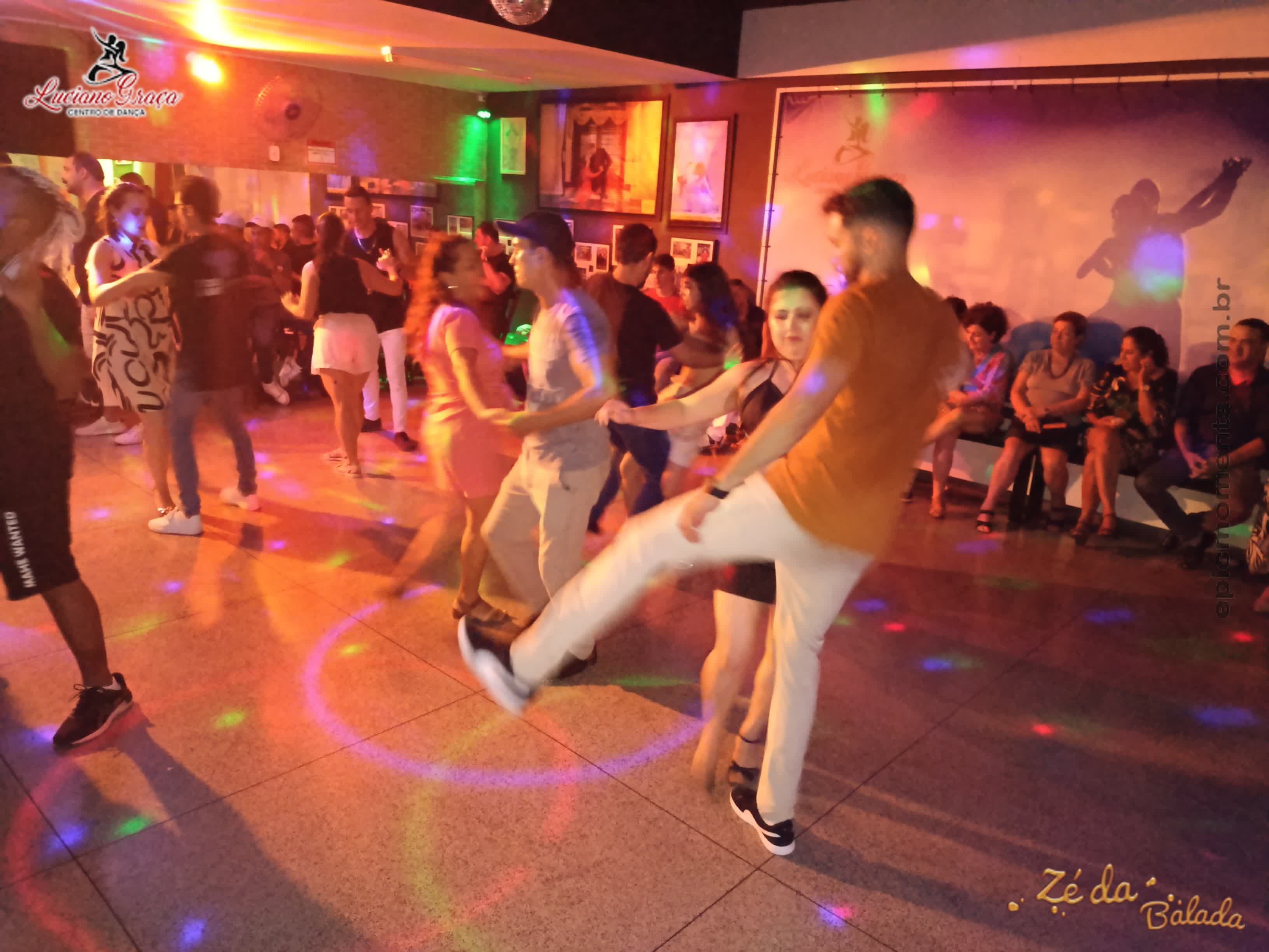 Foto ad57bb1e-8670-45bc-a8ab-fcdec39830a3