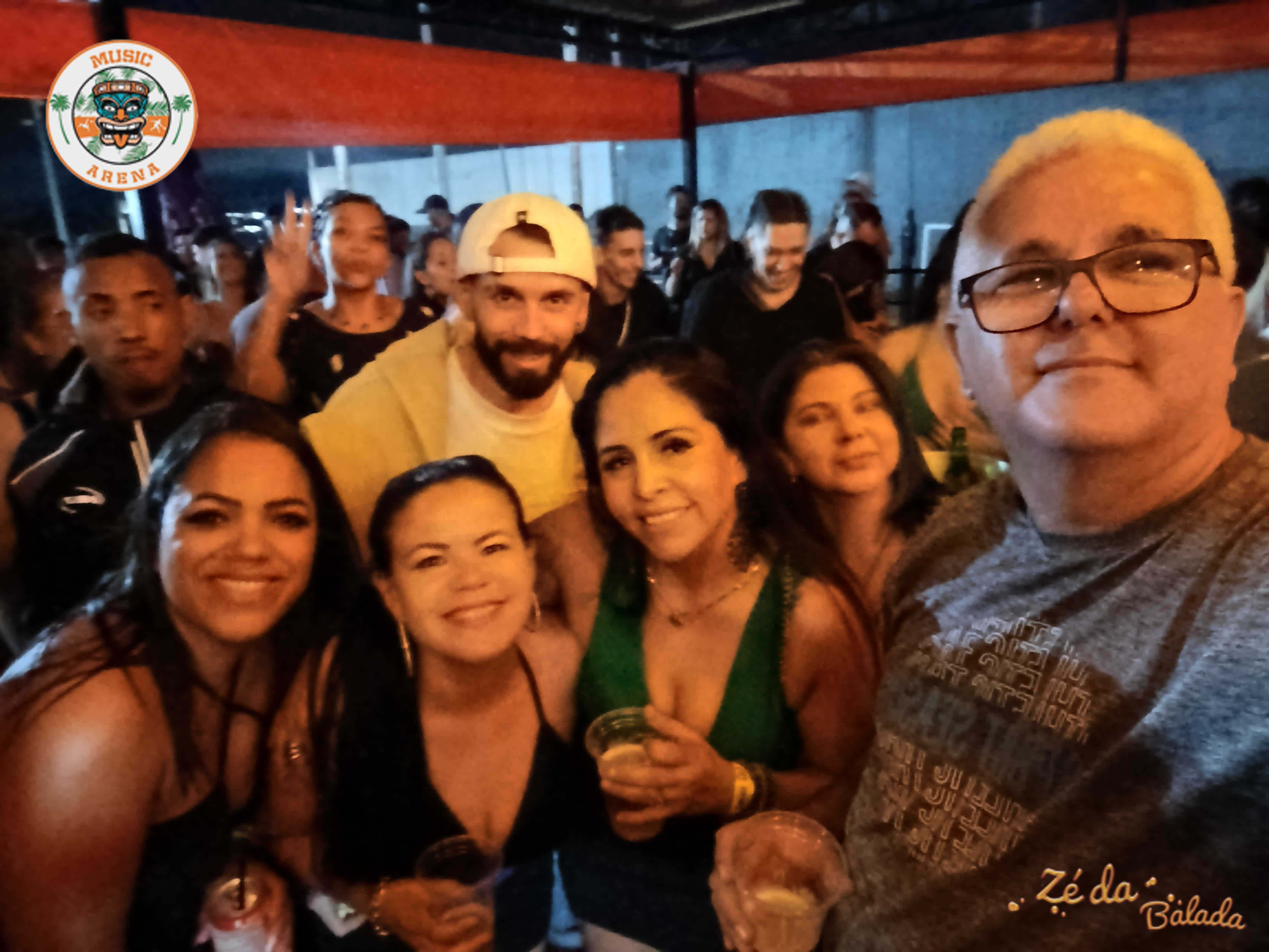 Foto 14499957-18a5-4e46-b0dc-d13f8f302df4