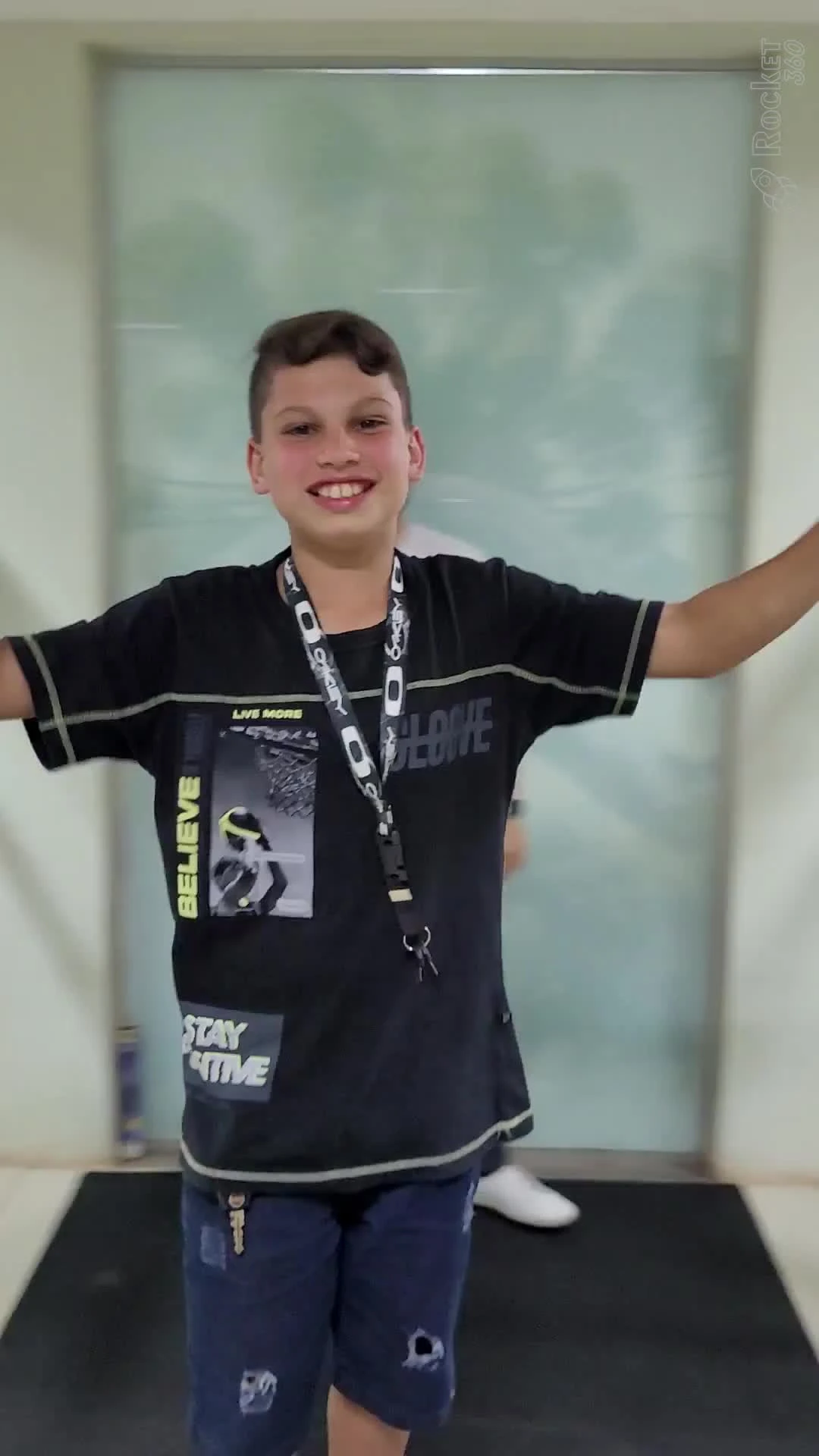 Thumbnail do vídeo 56f75983-f232-4e22-b11f-8c878b1e8995