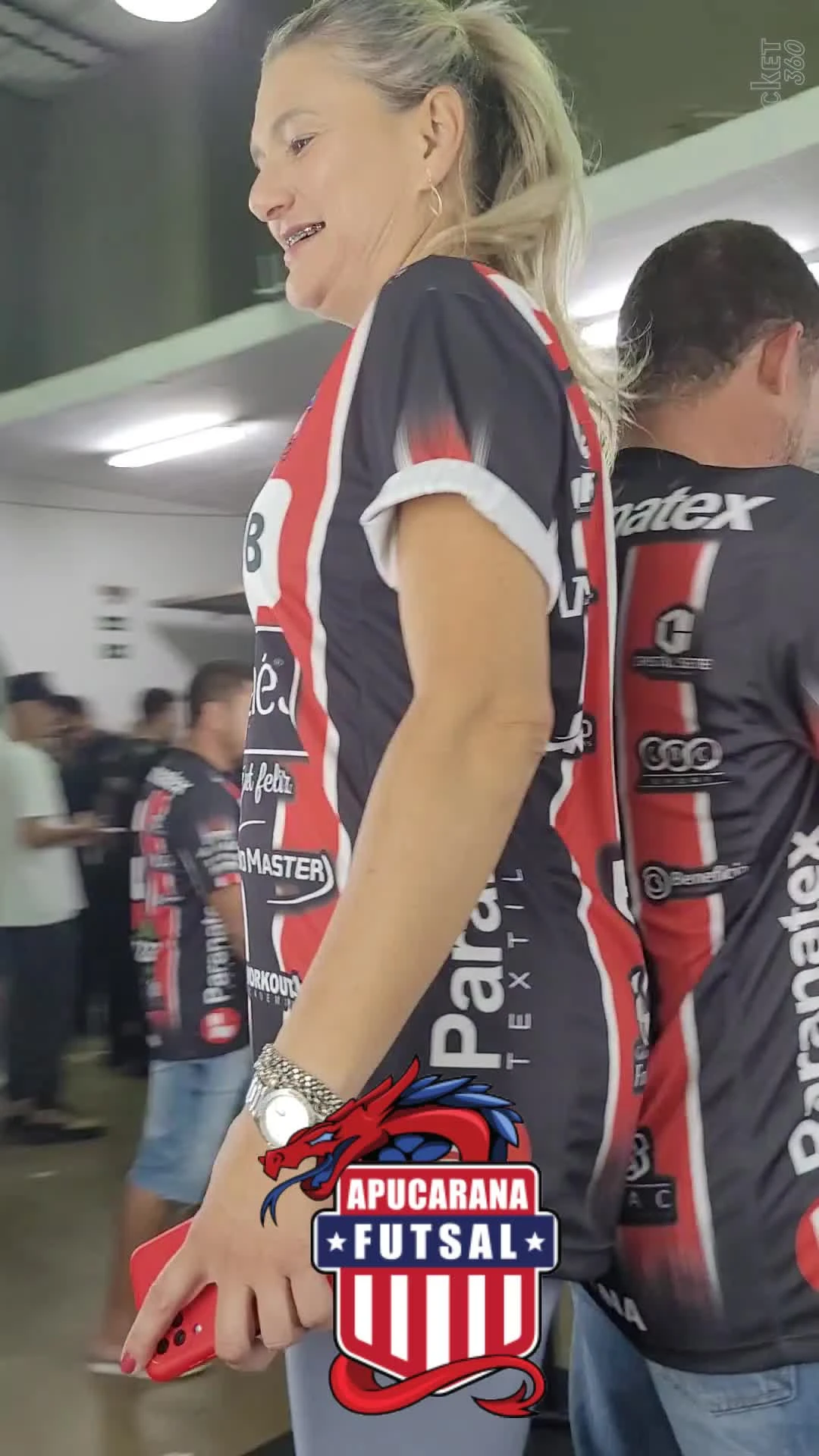 Thumbnail do vídeo 2d2800d9-0807-4058-952d-5aa73fd162fe