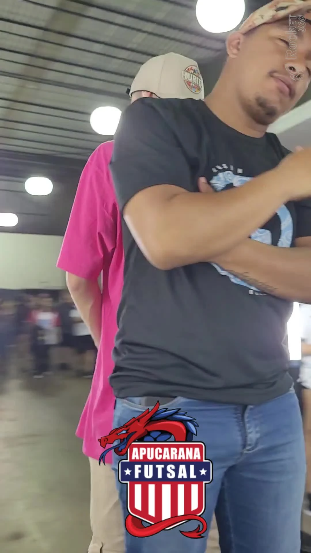 Thumbnail do vídeo 8606575d-f264-4c7e-8d86-f80f4f8bf099